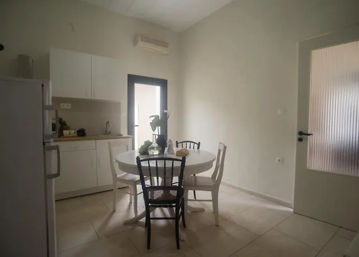 Tatiana's Garden House חאניה