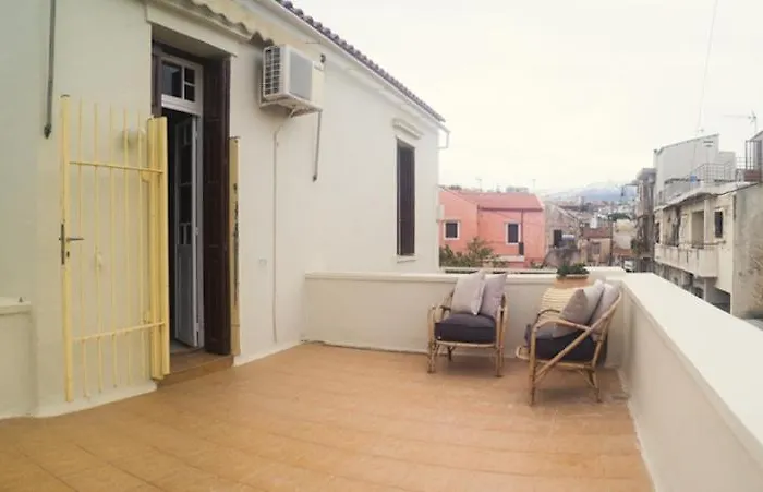 Tatiana's Garden House בית נופש חאניה