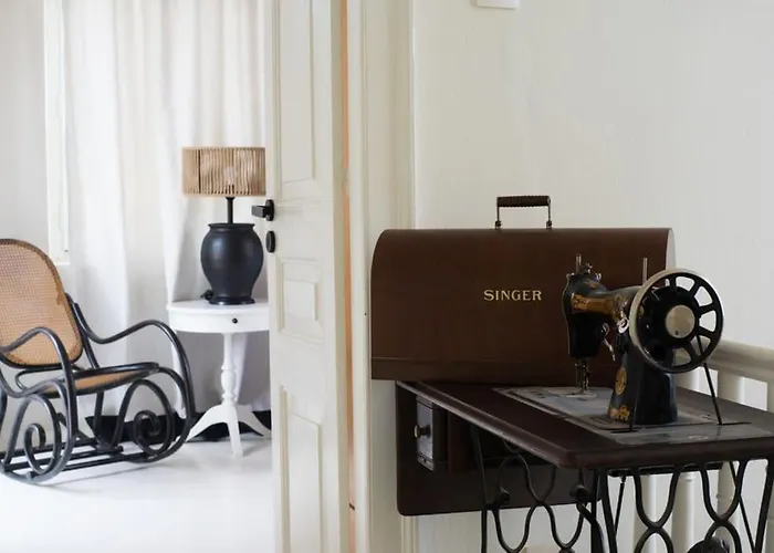 בית נופש Tatiana's Garden House *