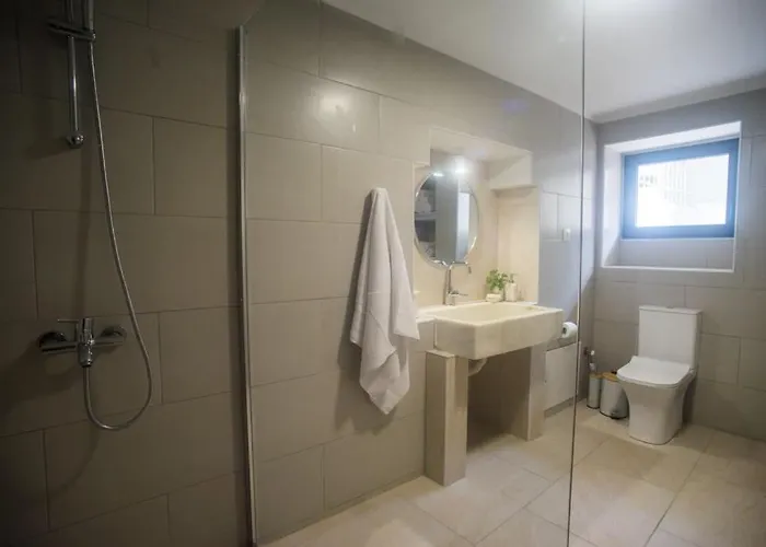 Tatiana's Garden House בית נופש *